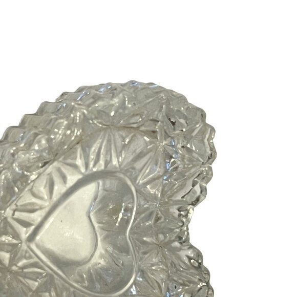 Small Clear Crystal Glass Heart Trinket Jewelry Ring Box with Lid - Picture 3 of 6